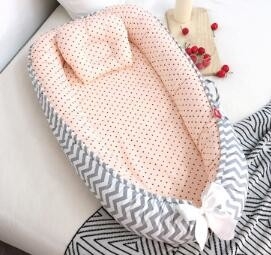 Standard 2.5kg Infant Sleeping Crib Comfortable and Durable for B2B Buyer